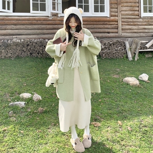 圆领宽松茧型高端羊绒双面呢大衣女秋冬新款中长款加厚毛呢外套图片