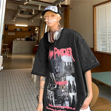 黑色