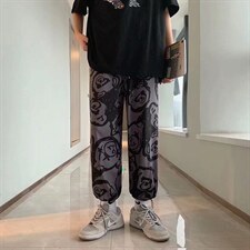 深灰色