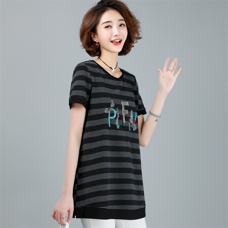 2021年夏季时尚潮流舒适简约个性拼色中长款短袖T恤，女装T恤，丽影随形