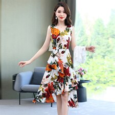 2023年夏季新款时尚气质雪纺大花两件套连衣裙，女装连衣裙，鑫鑫美