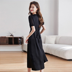 高级感气质V领黑色连衣裙女2024夏季新款精致提花收腰显瘦长裙子，女装连衣裙，施恩睿棋