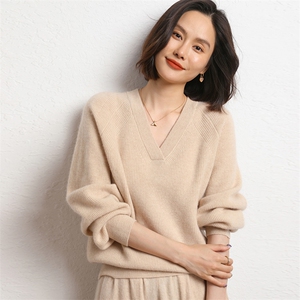 V领羊绒衫女宽松套头羊绒加厚纯色打底针织衫女图片