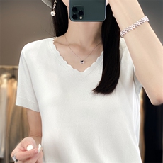 花边V领冰丝针织短袖t恤女2025年夏季新款宽松显瘦打底衫半袖，女装T恤，思牵羊绒