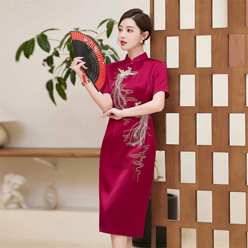 婚宴旗袍连衣裙高贵洋气妈妈礼服大码红色手工绣花醋酸绸缎,女装汉服/婚纱/旗袍/礼服,小荷流