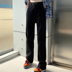 黑色