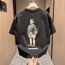 黑色