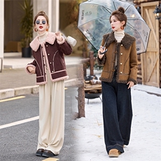 2025新款时尚宽松翻领皮毛一体，女装棉衣/棉服，自然秀