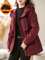 红工装羽绒服女2025冬季新款加厚保暖白鸭绒内胆派克服外套，女装羽绒服，慕咨