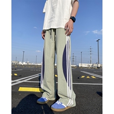 灰色