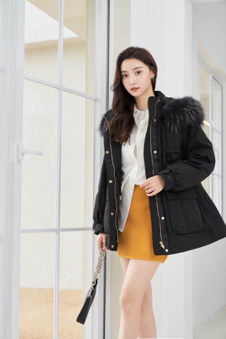 现货羽绒服，女装羽绒服，思欧米