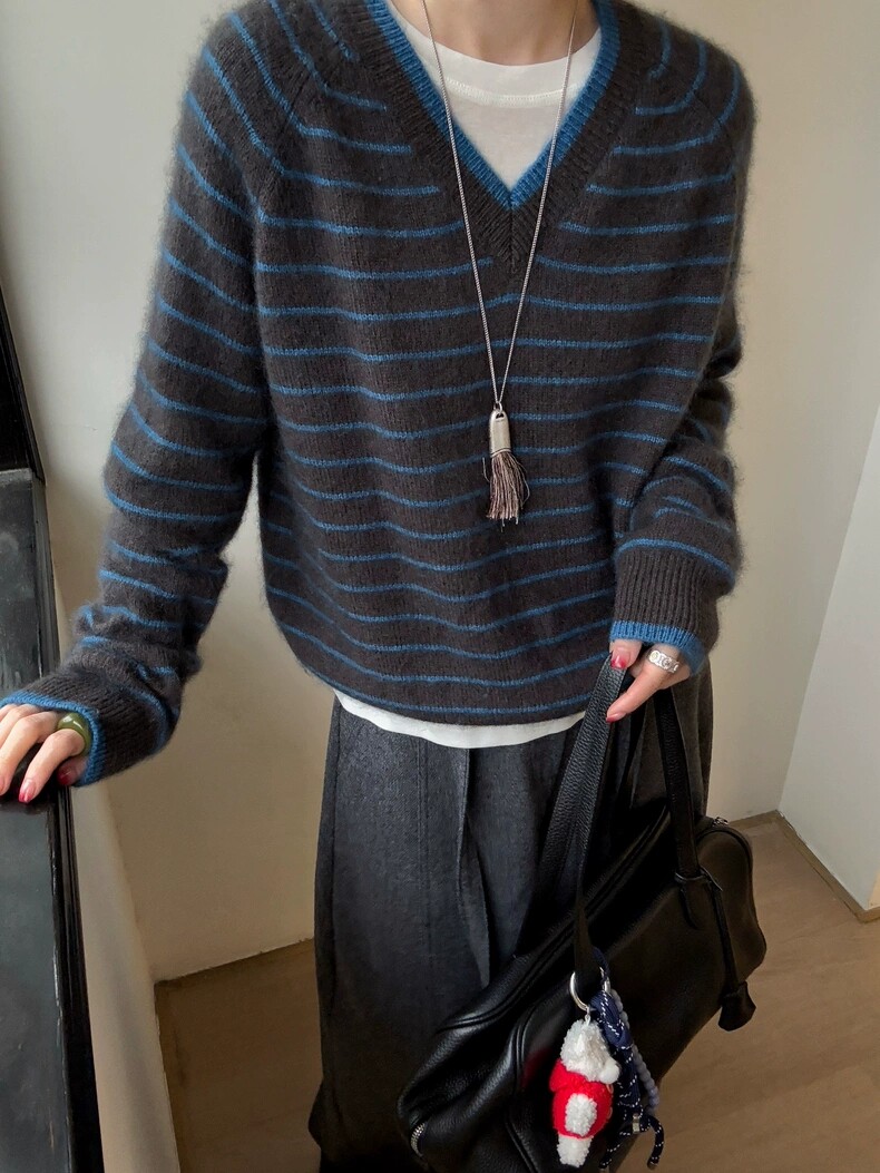 2025年秋季时尚百搭通勤简约休闲V领条纹套衫，女装针织衫/毛衣，琳尚羊绒