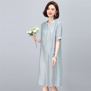 夏季薄款天丝连衣裙女2025年新款中年妈妈宽松遮肚子显瘦减龄裙子图片