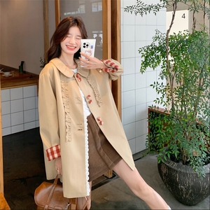 卡其色娃娃领风衣外套女2025秋季新款设计感小众减龄宽松休闲上衣图片