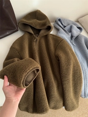 羊羔毛连帽外套130-GS06-P65成分100聚酯纤维，女装短外套，星座1302