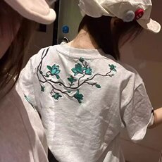 花卉刺绣百搭短袖t恤宽松男款夏季设计感小众重磅小领口半袖内搭，男装T恤，星座506A