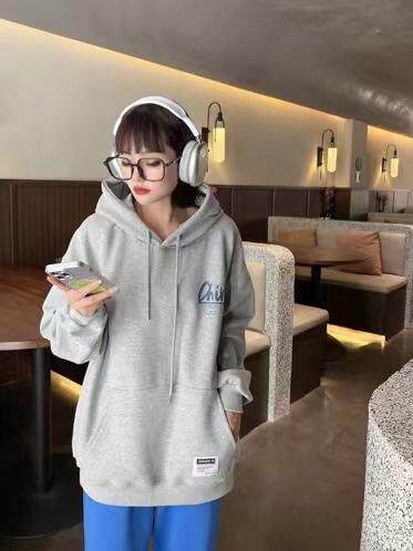 现货秋季款：潮流新款戴帽卫衣，女装卫衣/绒衫，泽妤