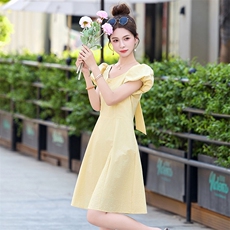 黄色甜美小香风气质连衣裙女2025夏季新款小个子收腰显瘦a字裙子，女装连衣裙，美沁