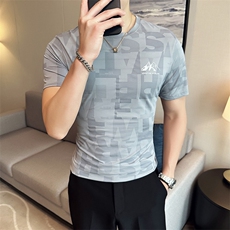 浅灰色