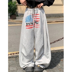 灰色