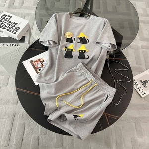 高级感时尚潮流套装女夏新款宽松圆领印花刺绣上衣阔腿短裤两件套