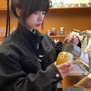 美式设计短款工装飞行员夹克外套女春秋解构棒球服上衣PY02P100