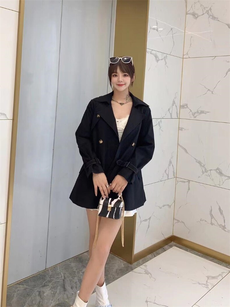 现货风衣外套三色三码，女装风衣，艾涵o