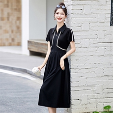 短袖连衣裙女2024年夏季新款气质小个子时髦女神范夏天连衣裙，女装连衣裙，拾衣