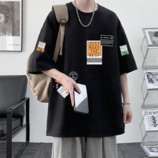 黑色