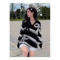 美式复古v领毛衣女早秋蝴蝶结刺绣翻领针织t恤宽松慵懒风软糯上衣，男装T恤，星座506A