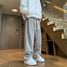 灰色
