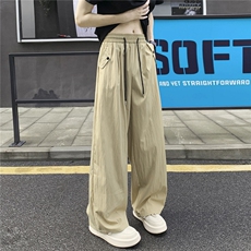 卡其色
