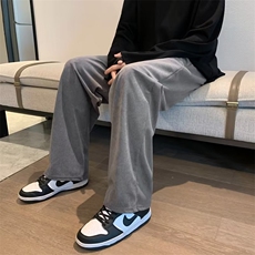 灰色