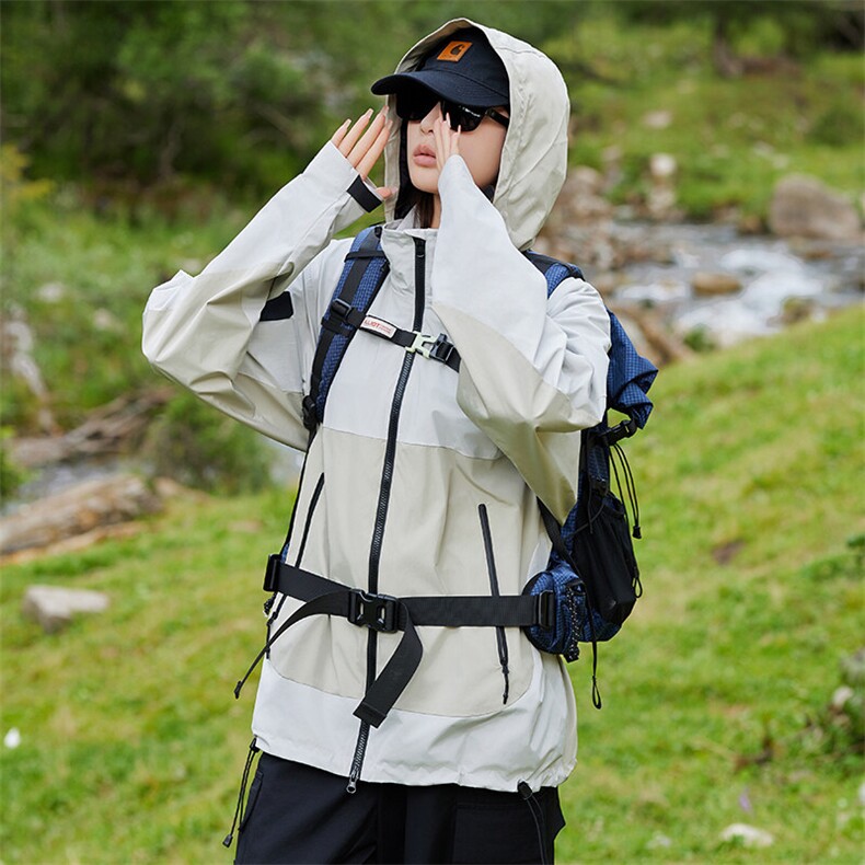 A488-P108 春秋季户外拼色冲锋衣宽松情侣装上衣登山服男女同款图片