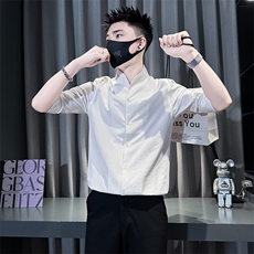 白色