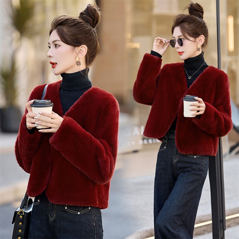红色小香风仿水貂毛绒外套女2026冬季新款超好看短款皮毛一体上衣，女装皮草，盈茜
