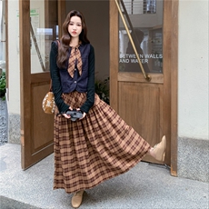 韩系独特套装女秋季2025新款爆款高级感时尚格子半身裙马甲两件套，女装套装/套裙，2C307