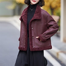 现货皮毛一体羊羔毛外套女短款2024秋冬新款加绒加厚外套，女装羊羔毛/颗粒绒，跑量工厂店