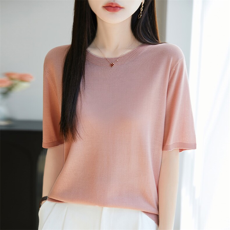 2025年秋季修身型圆领不连帽短袖纯色休闲风短袖时尚百搭，女装T恤，鑫萬耀羊绒
