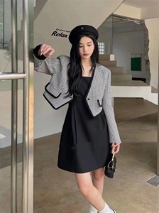 小香套裙图片