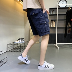 深蓝色
