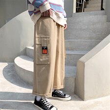 卡其色