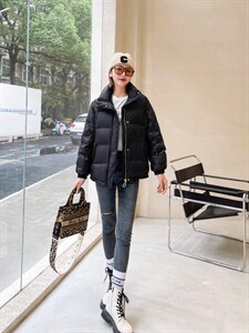 短款手工穿钻羽绒服图片
