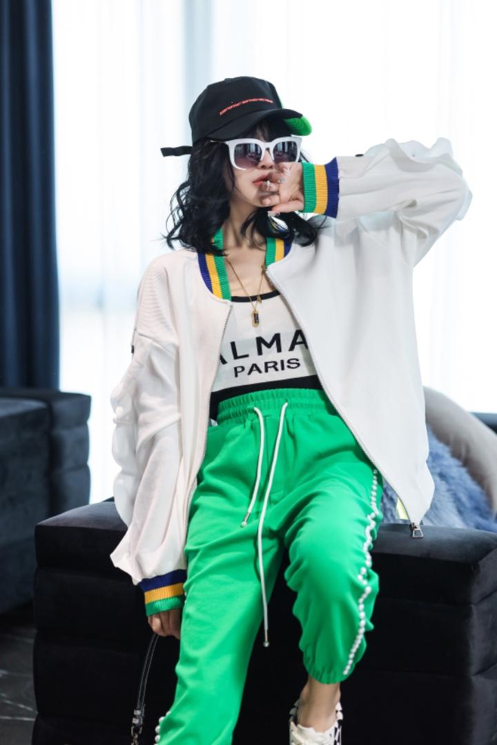 2022年新春款棒球服外套女休闲拼接棒球服时尚宽松洋气,女装其它,卡菲莱