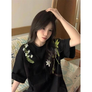 美式花卉刺绣短袖男夏季设计感情侣t恤潮小领口半截袖LAT499-p38图片