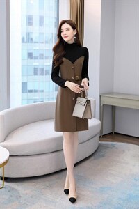 冬季新款现货，加绒针织拉毛呢料连衣裙图片