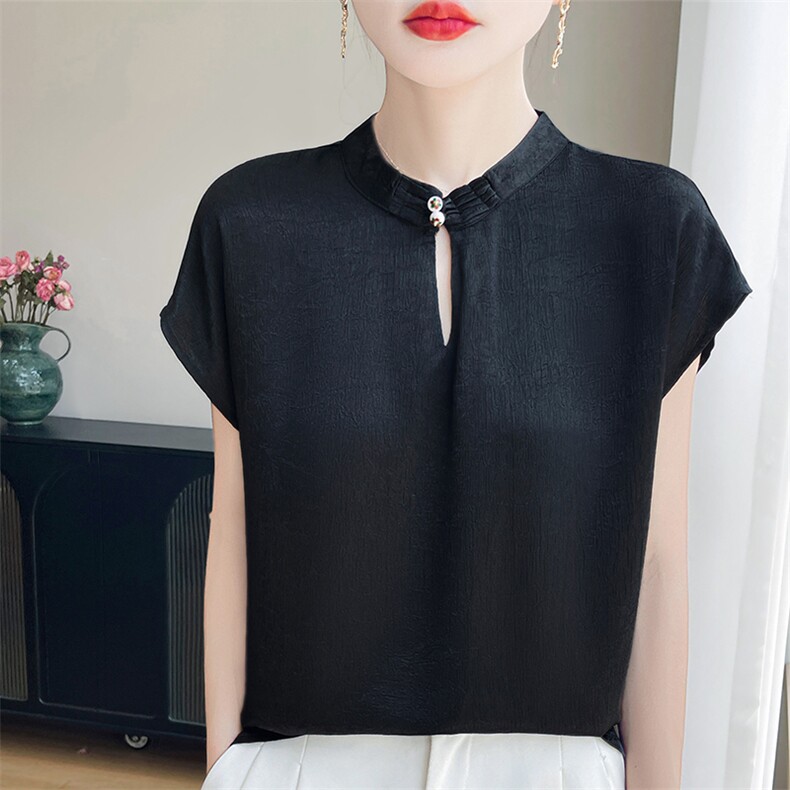 新中式国风盘扣立领短袖女立体浮雕连肩飞袖夏轻薄缎面T恤衫上衣，女装T恤，羊特美羊绒