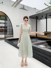 连衣裙，女装连衣裙，莲依莲