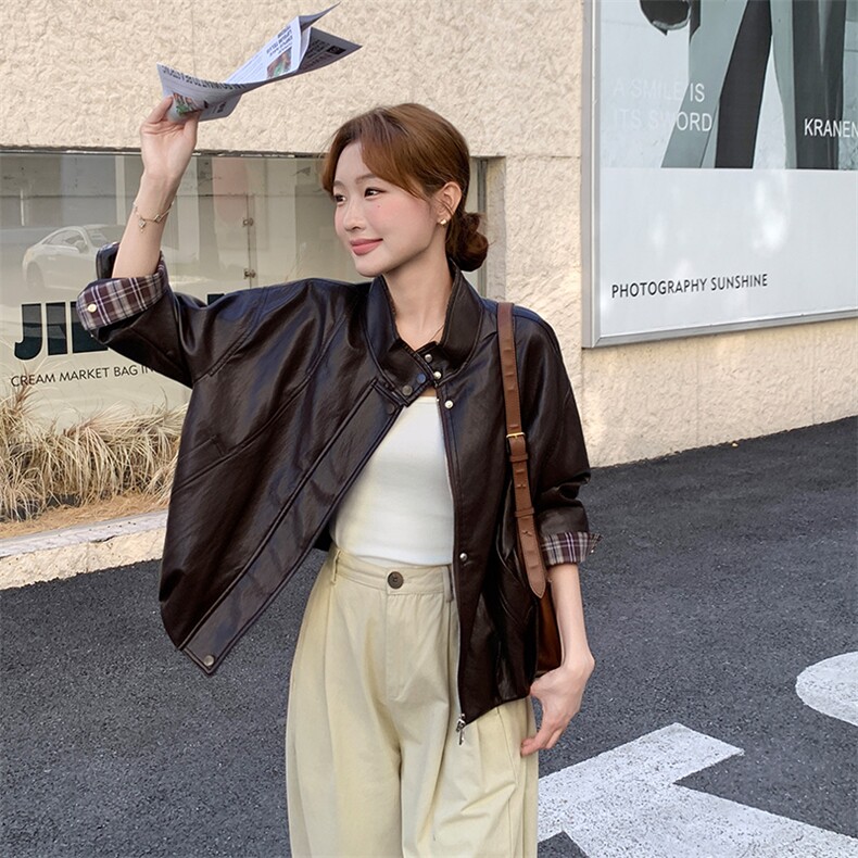 咖色格子拼接皮衣外套女秋季2025新款韩版宽松显瘦夹克上衣,女装短外套,纯色衣恋
