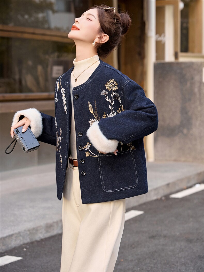 现货主推2025年冬季新款國风羽绒服外套女,女装羽绒服,曼娅璐
